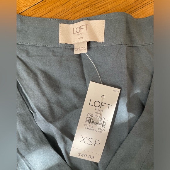 NWT Ann Taylor LOFT Outlet Peplum Blouse - Picture 5 of 5